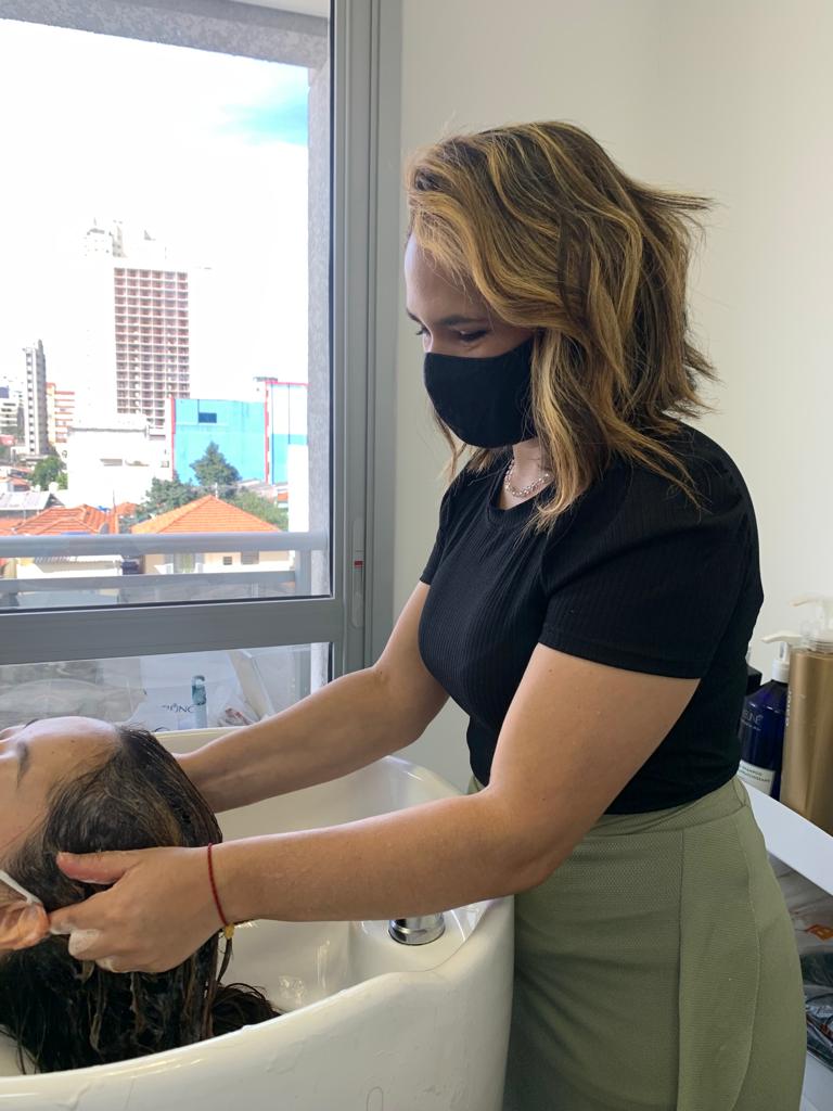 terapia-capilar-lavatorio Terapia Capilar no Lavatório